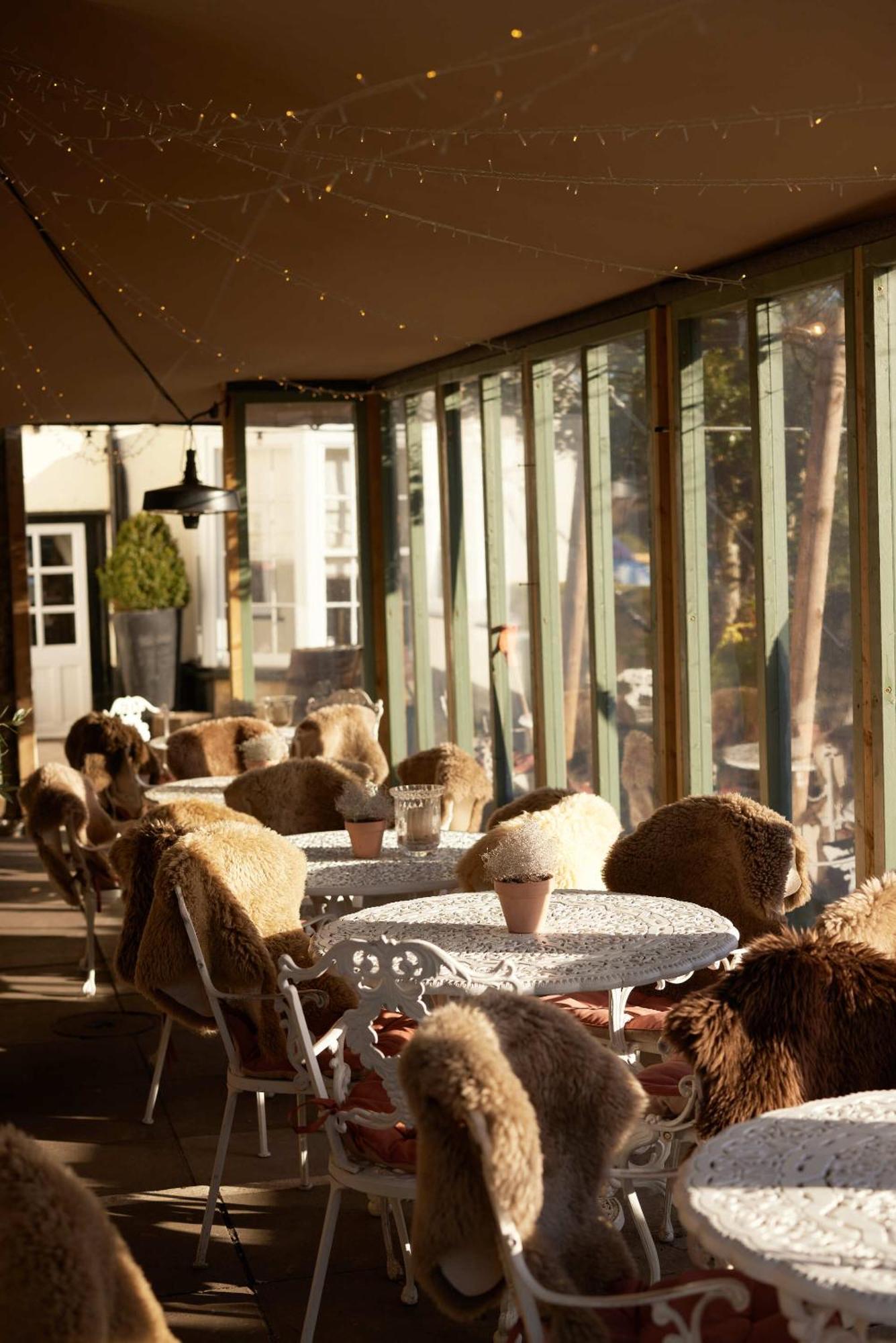 The Grosvenor Arms Hotell Hindon Exteriör bild